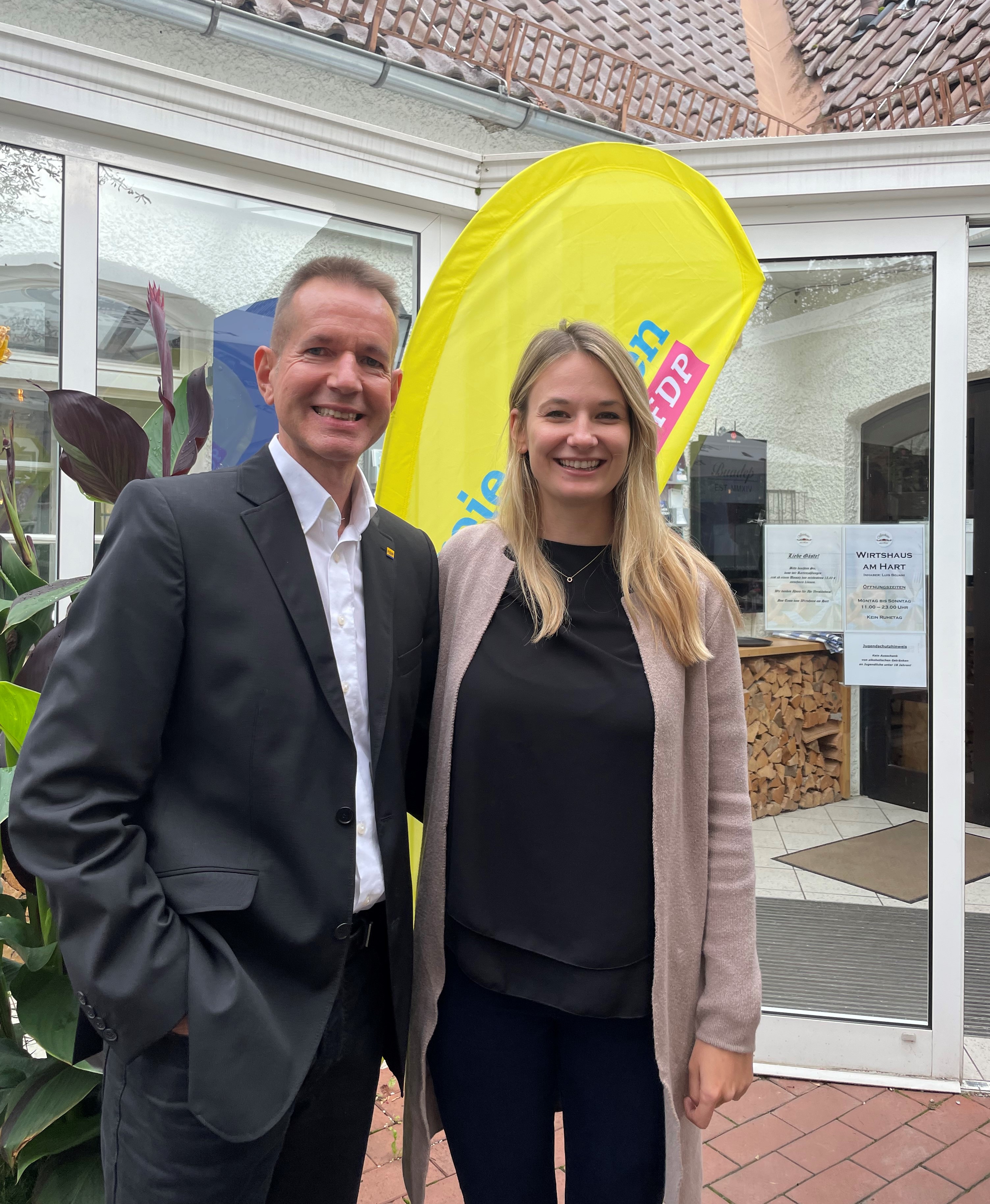 Dr. Claus Wunderlich und Jennifer Kaiser-Steiner (Bild: FDP München)